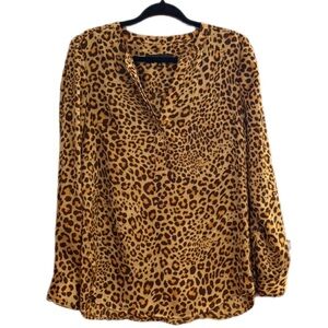 Jones New York Leopard Print Hi-Lo Blouse NWOT | V-Neck Long Sleeve Top
